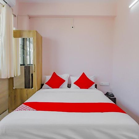 Oyo 79181 Sri Dhanalakshmi Boarding & Lodging Bangalore Luaran gambar